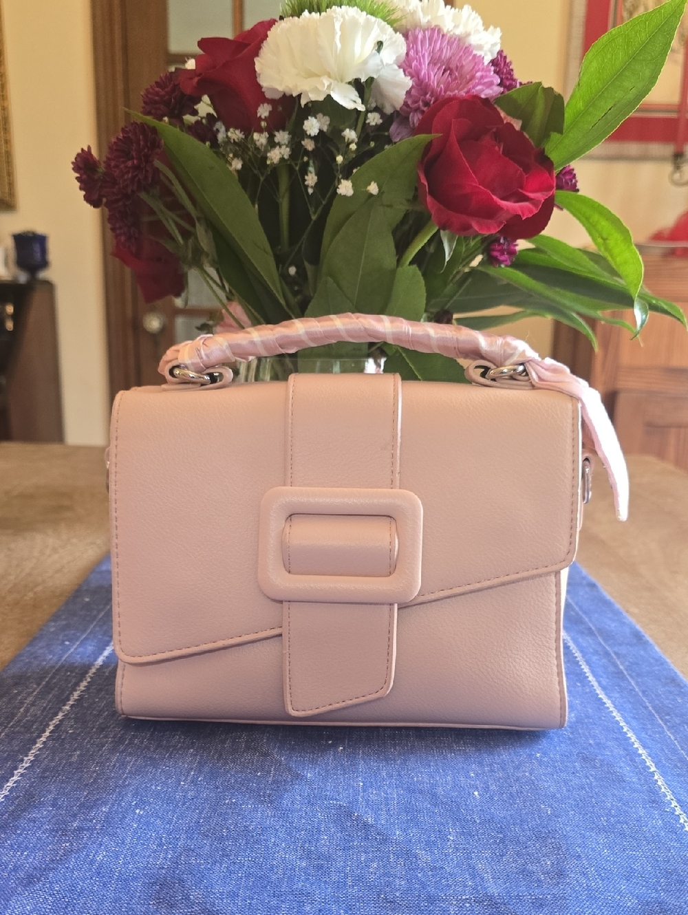 Women's Top-Handle Shoulder Bag in Light Pink